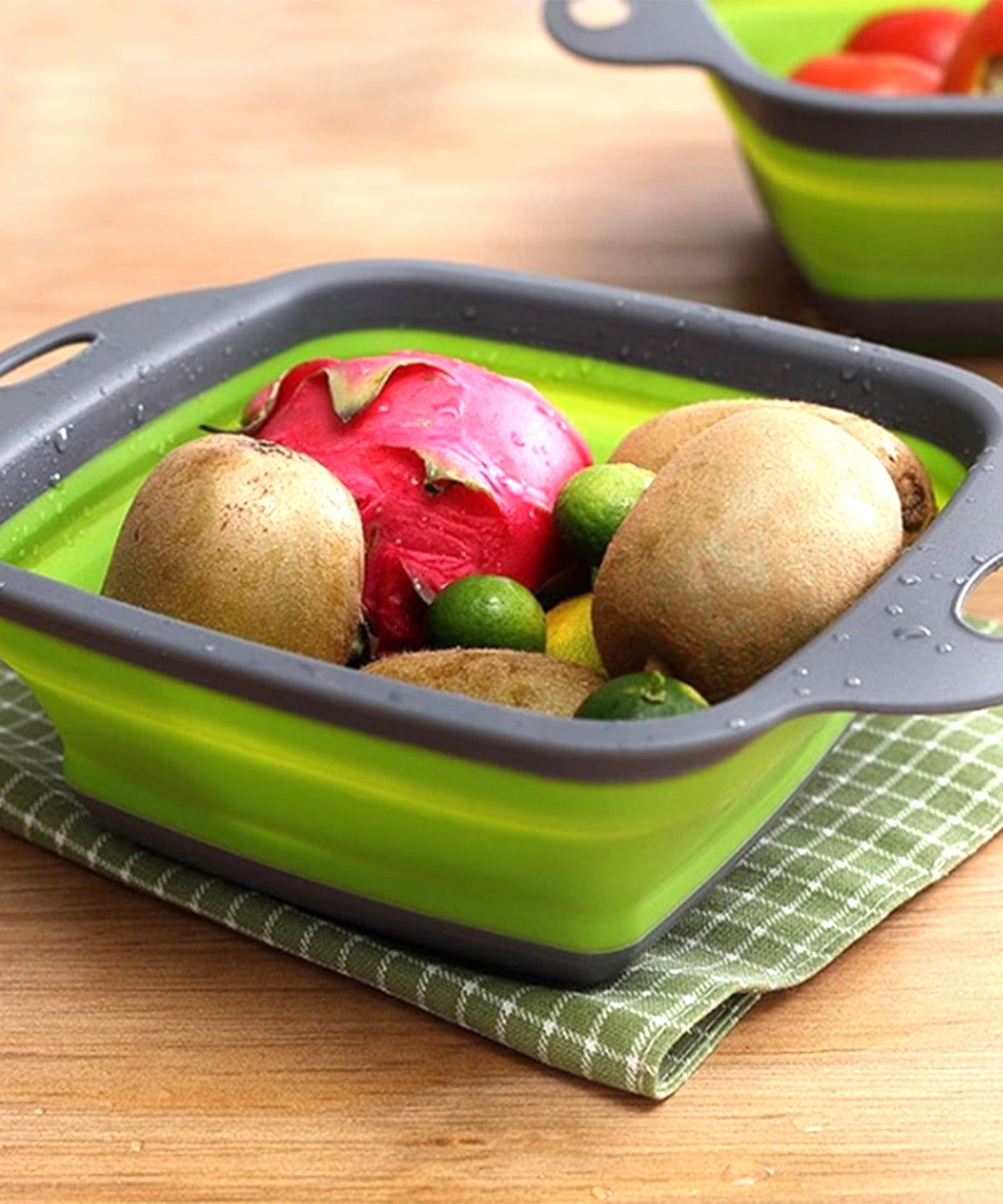 Collapsible sink dish rack.