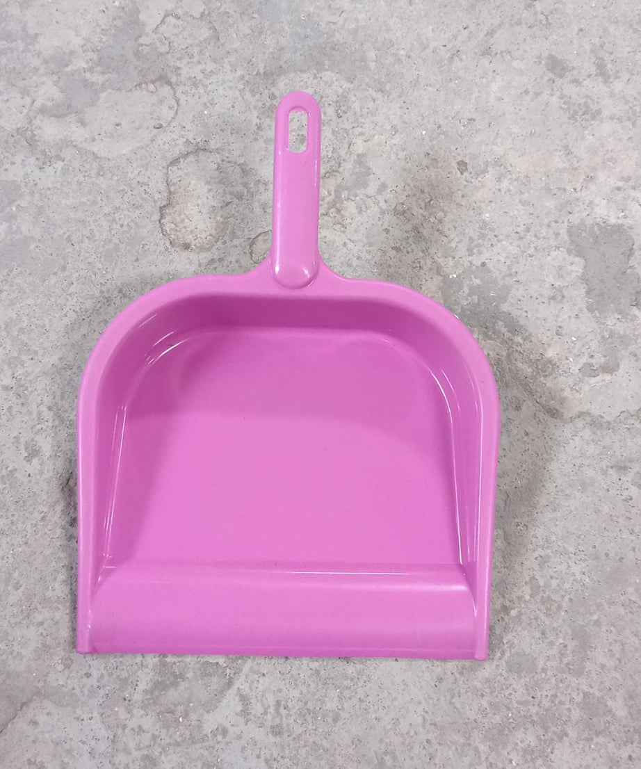 Plastic dustpan with handle, suitable for multiple cleaning tasks.