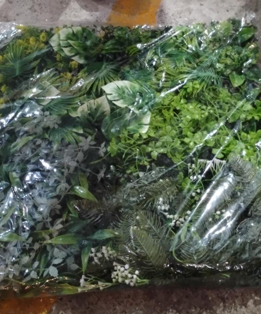 Artificial Plants Wall Topiary Wall Greenery Mat Wall Backdrop Decor (1 Pc Mix Design)