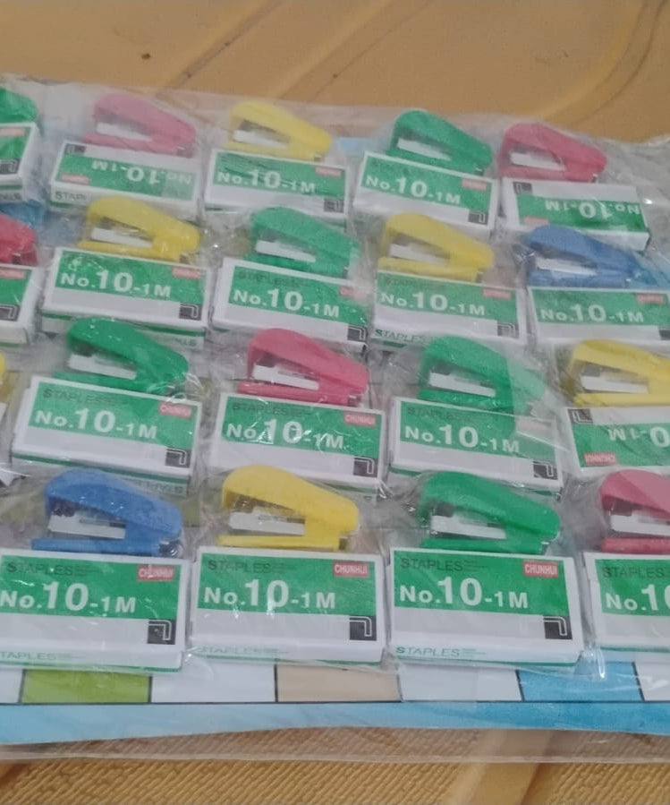 Mini Stapler with 1 Strip of Staples (1 Set)