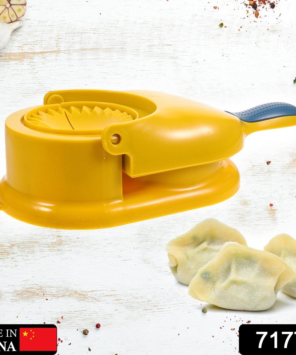 2-in-1 dumpling mold for making momos