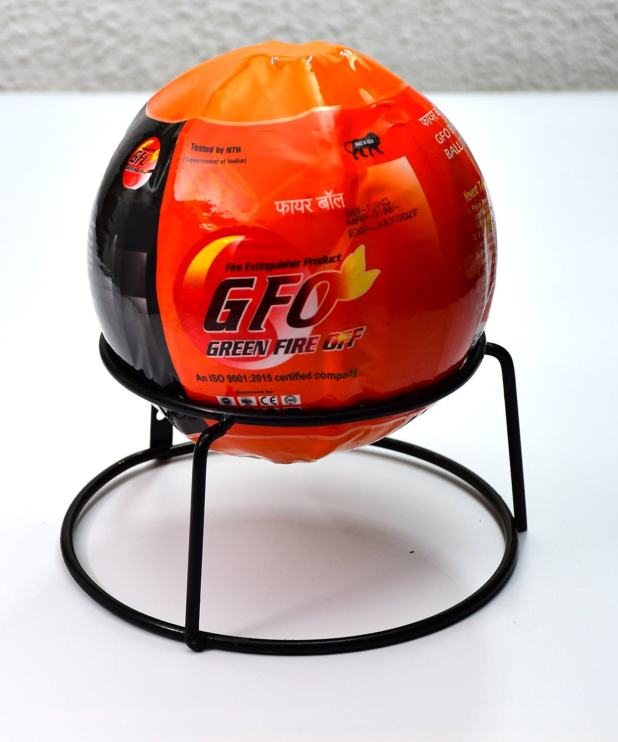 Green fire safety ball, automatic extinguisher for various settings