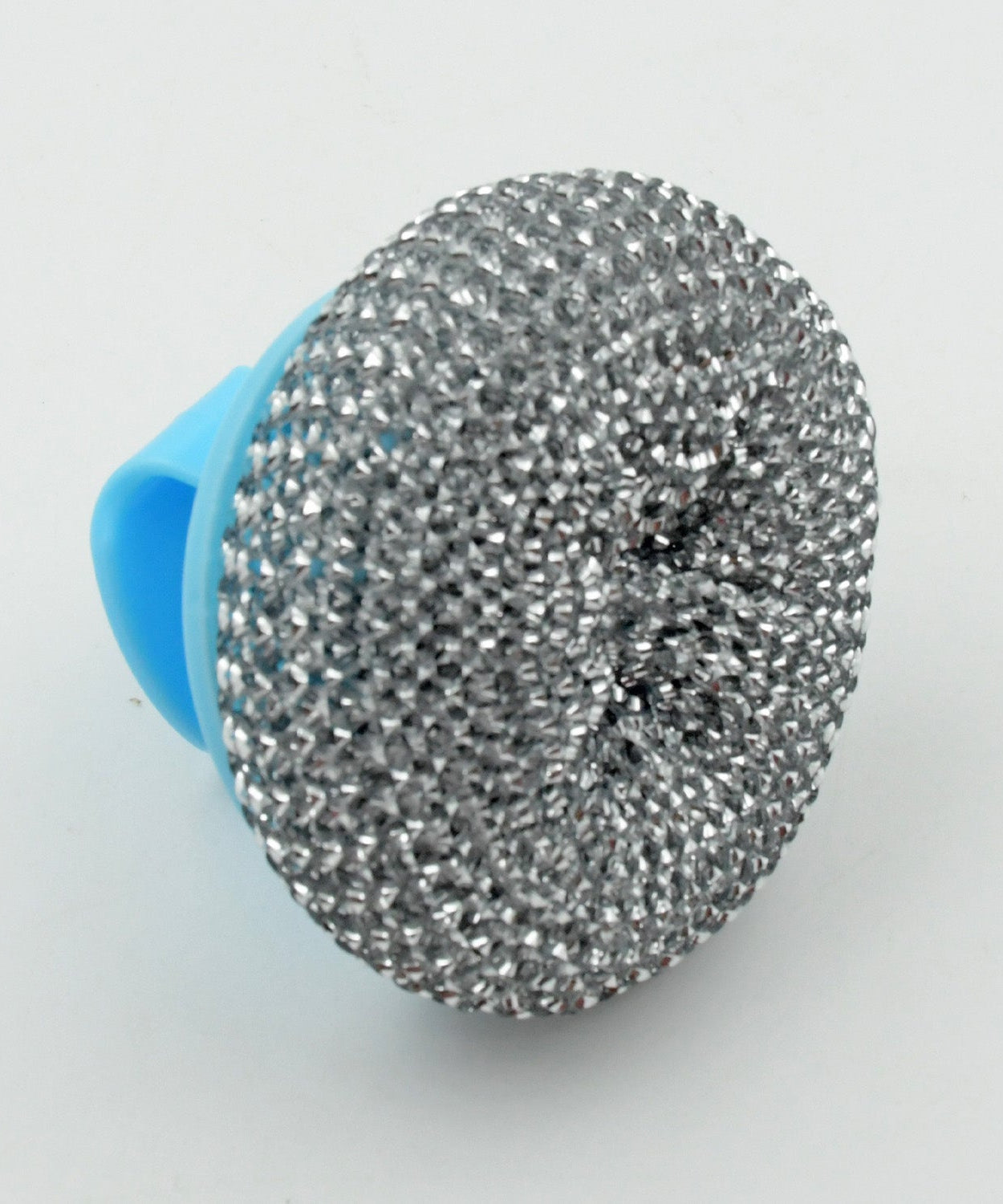 Multifunctional brush for kitchen cleaning