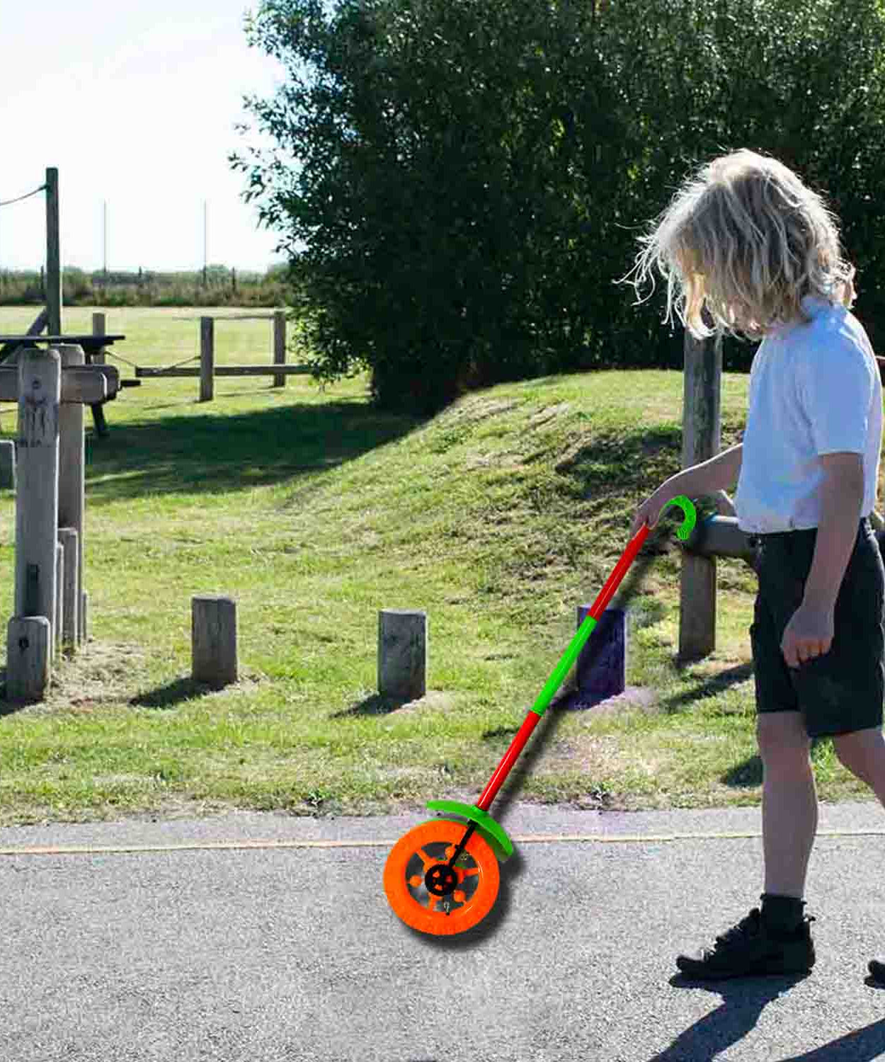 Kids push toy with single wheel and two lights