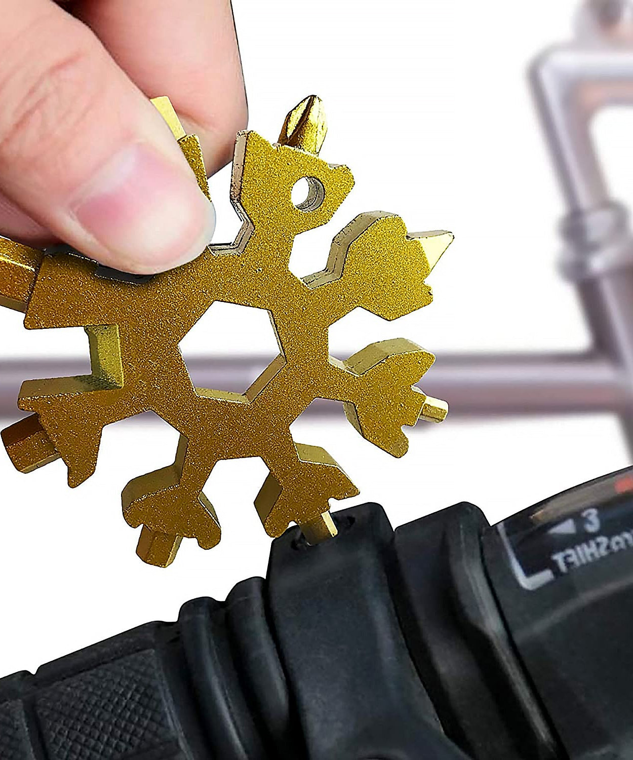 18-in-1 Snowflake Multi-Tool – Portable Bottle Opener, Screwdriver & Wrench