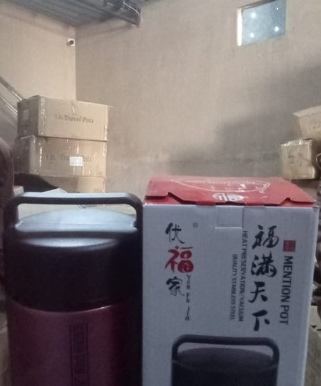 Vacuum insulated lunch box, 304 stainless steel, used for lunch storage, double-layer travel hiking picnic food jar, with folding spoon and handle BPA Free Thermos Lunch Box for Kids Adults (1600 ML)