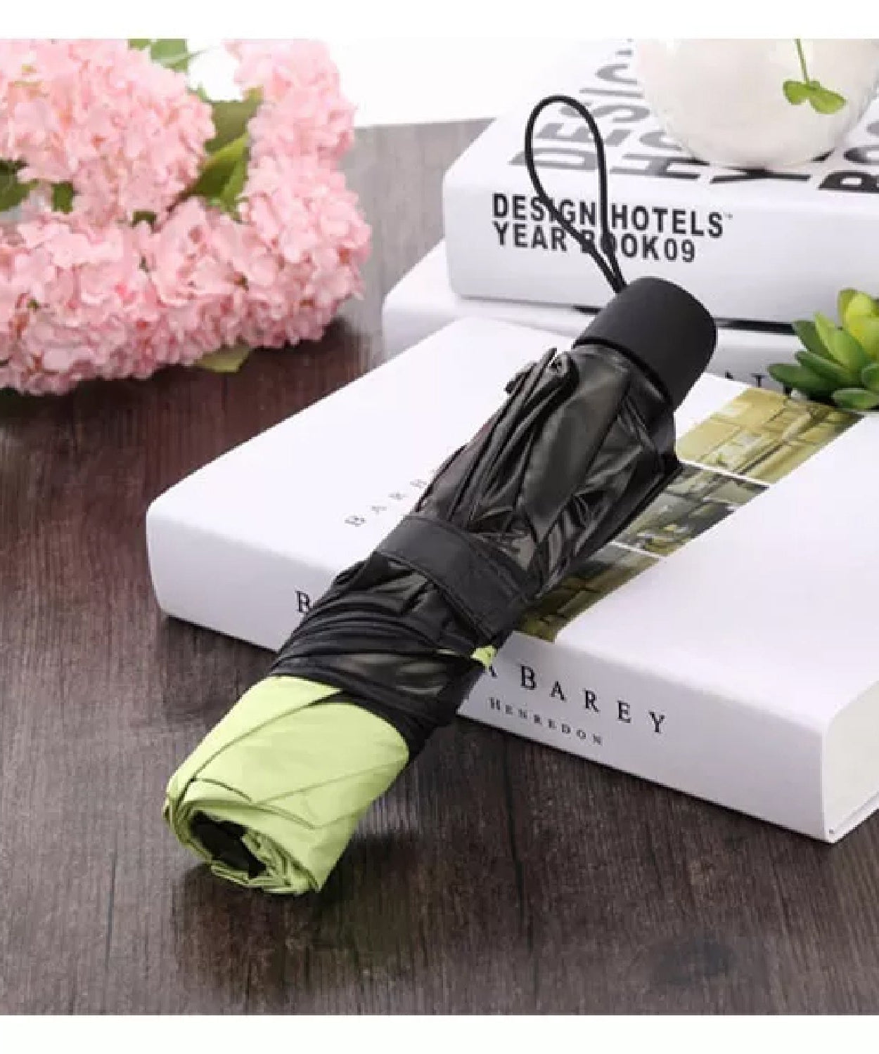 Changing Secret Blossoms with Water Magic Print z