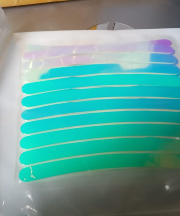 Car Wheel Hub Reflective Car Stickers, Night Warning Stickers (20 Pcs Set/ Multicolored)