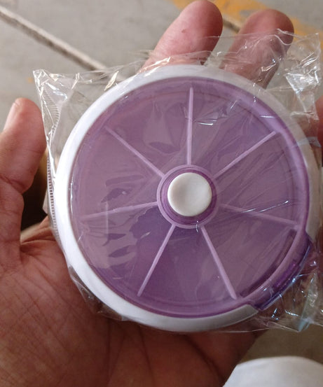 Cute 7-Day Pill Box Dispenser – Portable 7-Grid Medicine Organizer (1 Pc)