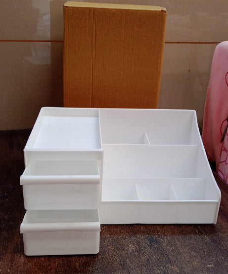 Large Capacity Desktop Cosmetic Storage Box (1 Pc / Mix Color)
