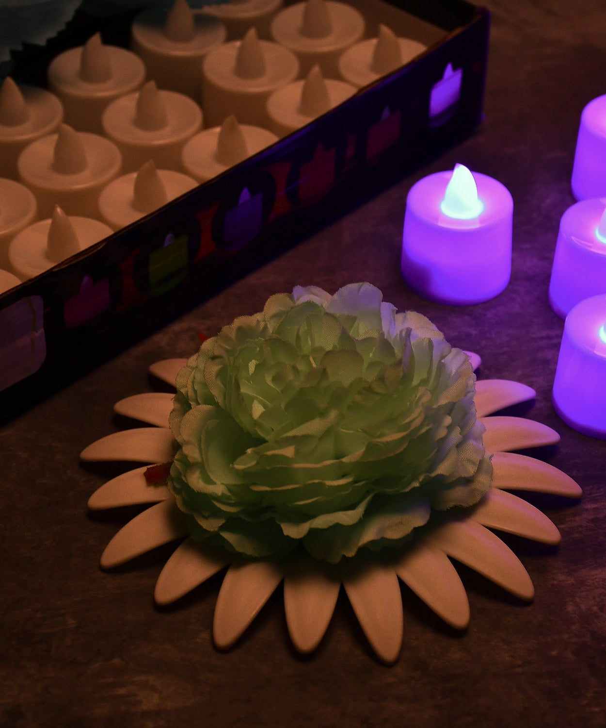 Decorative pink smokeless tealight candles