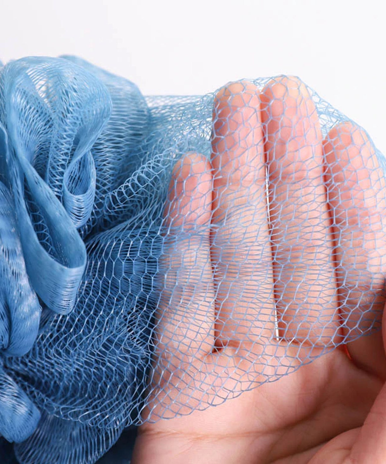 Loofah sponge for body cleaning and scrubbing