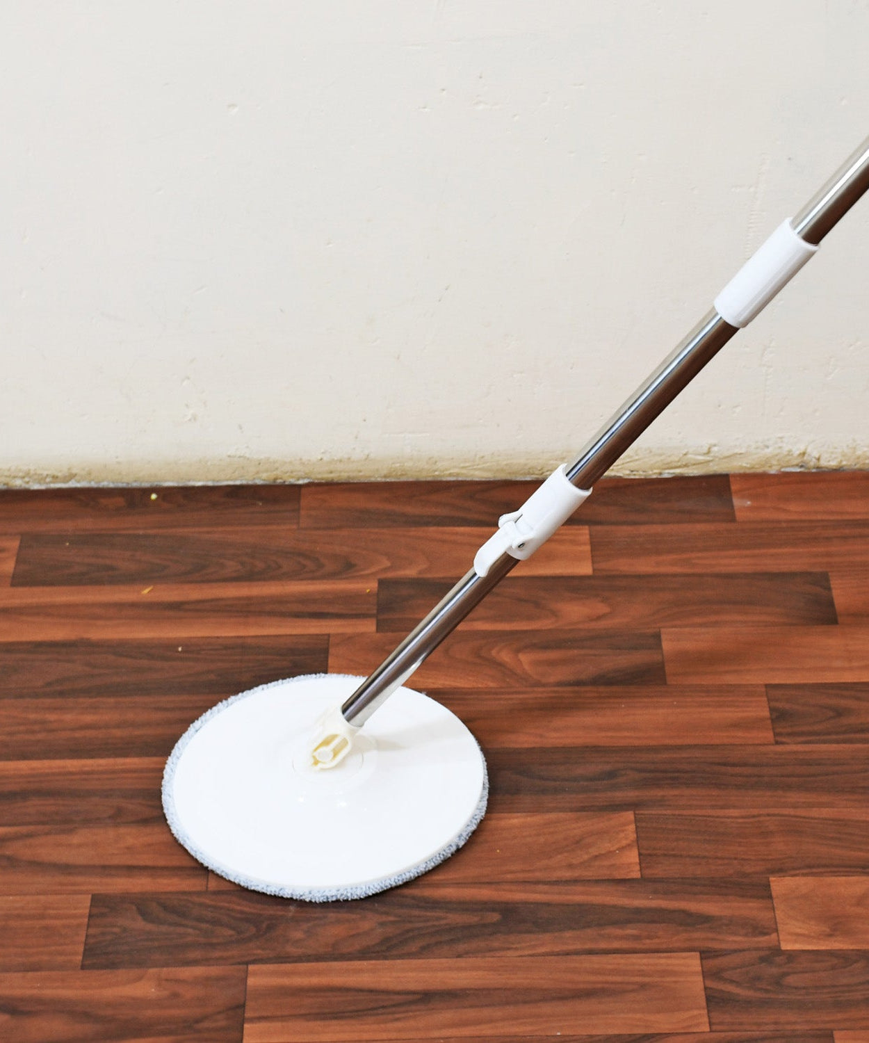 Cleaning mop