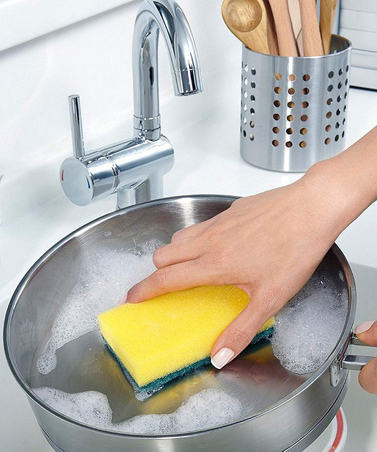 Scrub sponge for kitchen and bathroom, 2 in 1 design