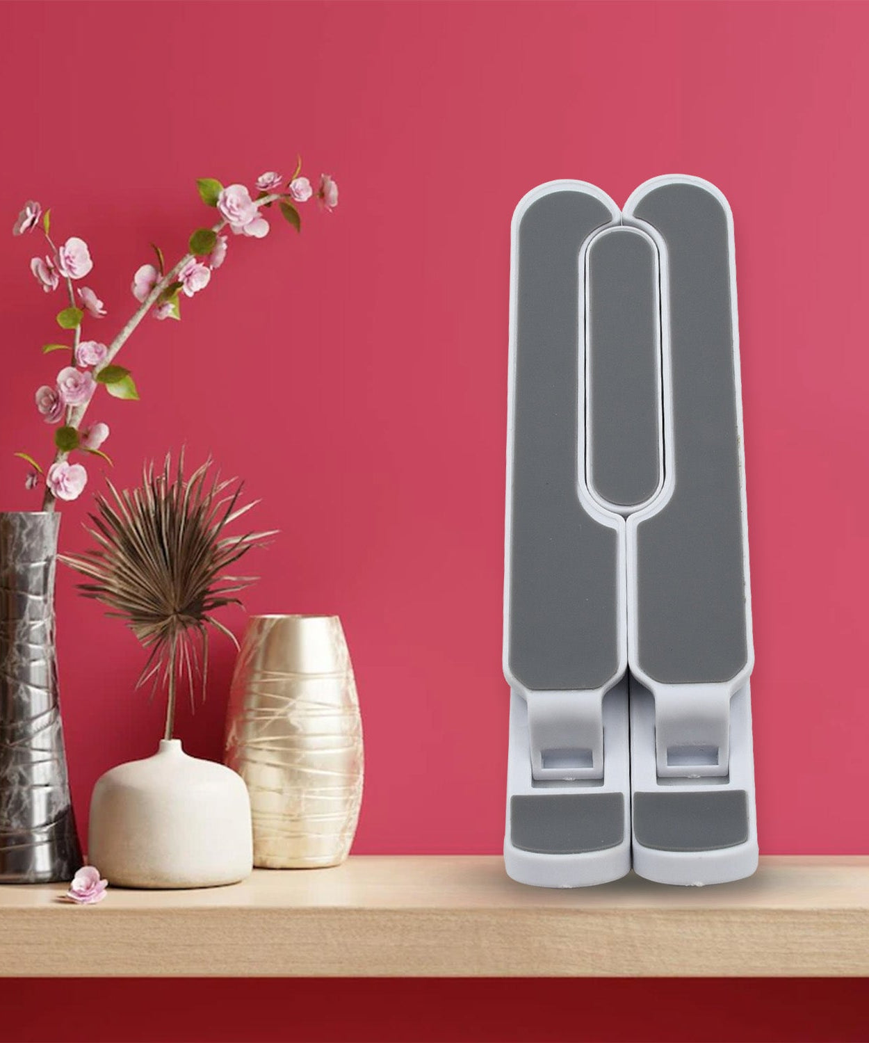 Foldable tablet stand with adjustable features