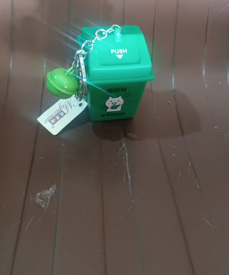 Trash Can Keychain Recycle Can Keyring Novelty Keychain Garbage Classification keyholder for and Adults