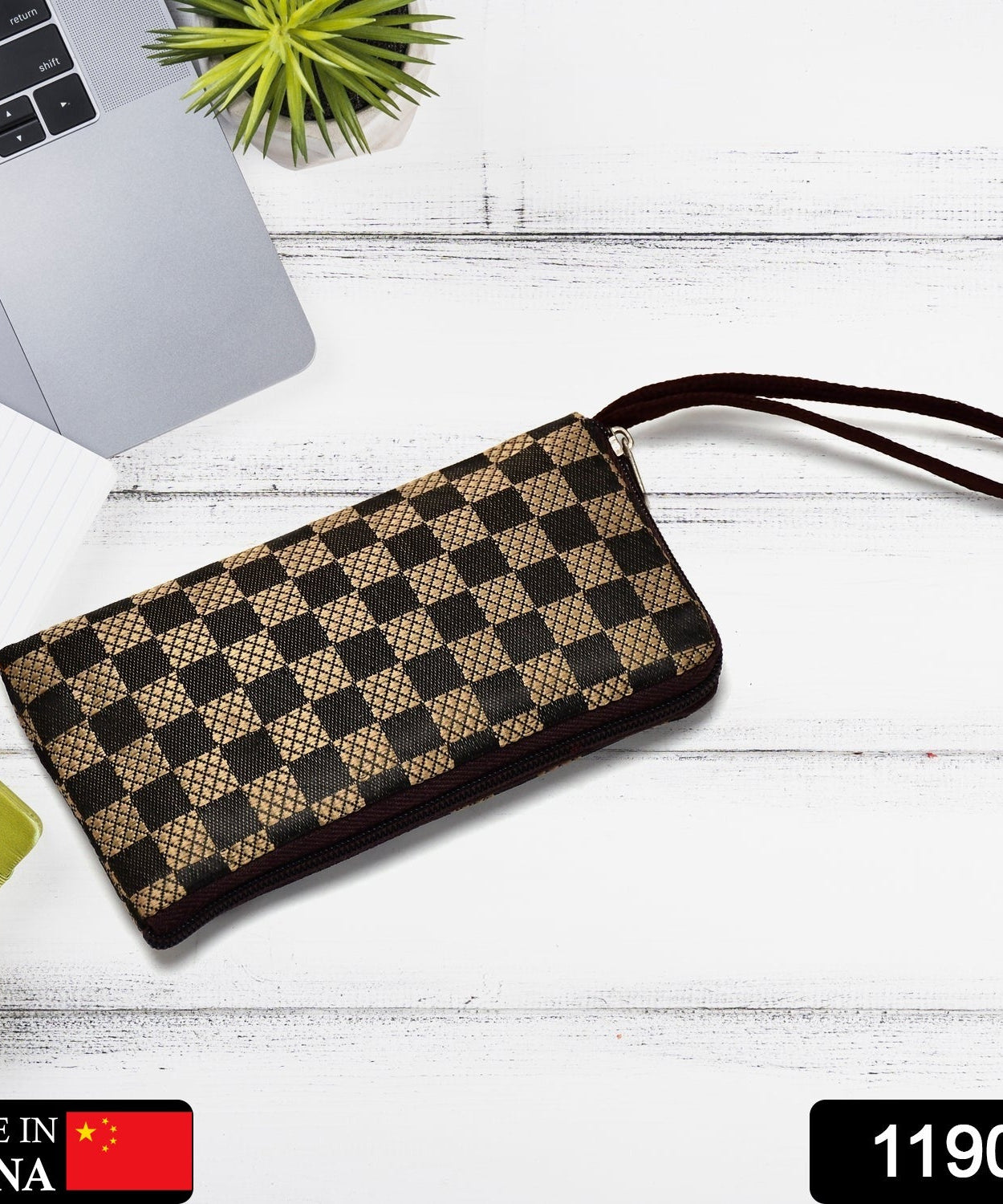 Washable women's pouch with zip, assorted sizes