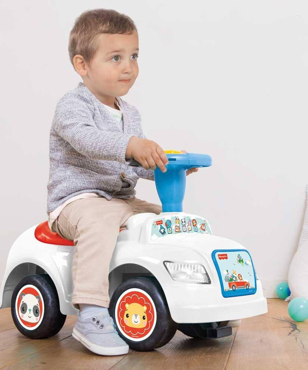 Kids ride-on car with backrest and musical horn