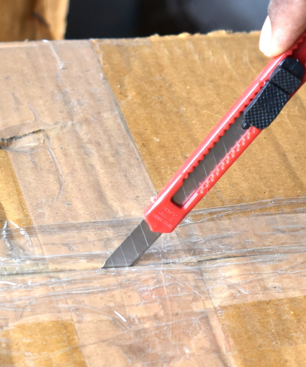 12-piece set of standard quality paper cutter knives