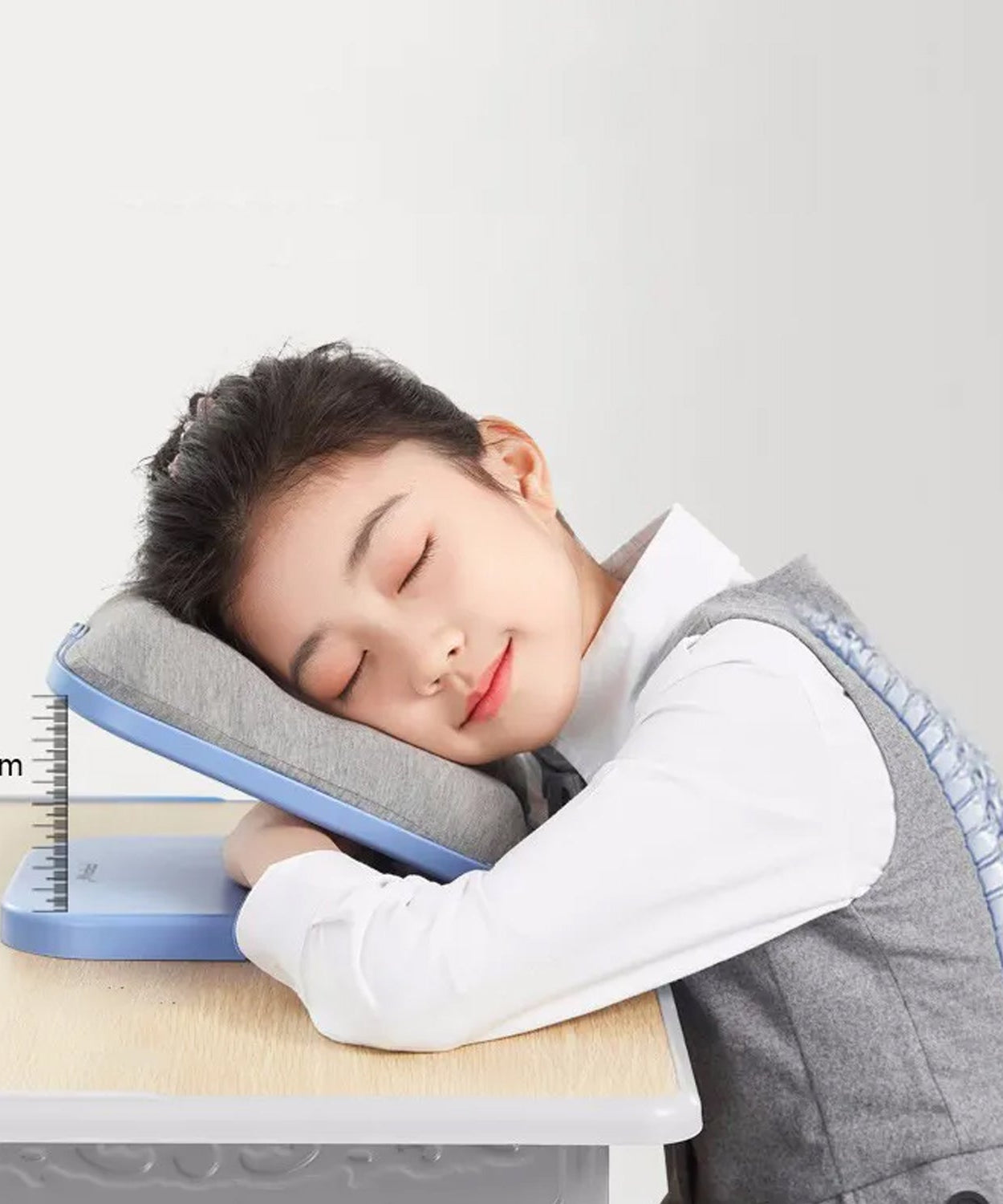 Soft nap pillow for kids and office use