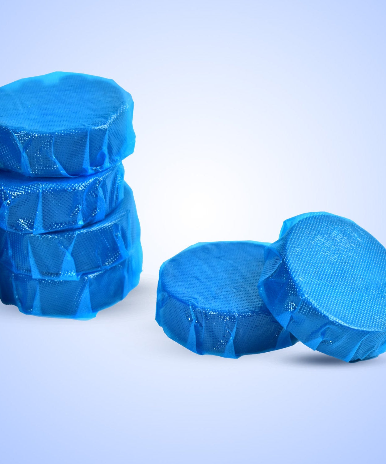 Blue bubble toilet bowl cleaner for deep cleaning