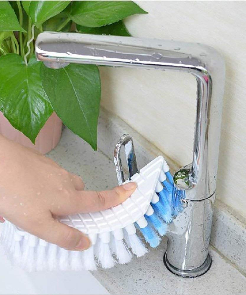 Flexible brush ideal for kitchen and bathroom