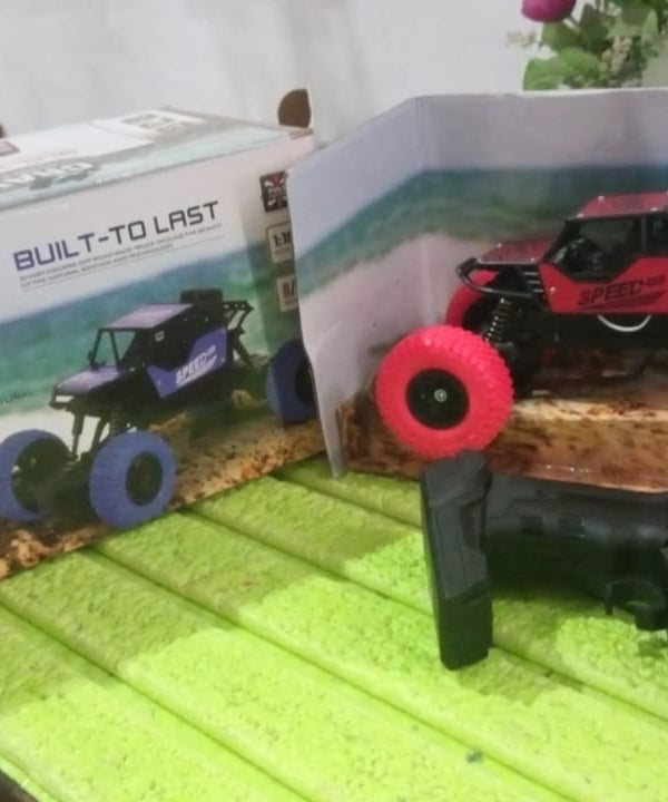 Rock Crawler Monster RC Truck All Terrain Stunt Racing Car Rechargeable Indoor Outdoor Toy Car