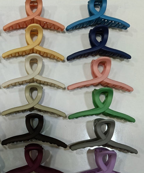 Plastic Hair Claw Clips Strong Clips (1 Pc / Mix Design & Color), Hair accessories