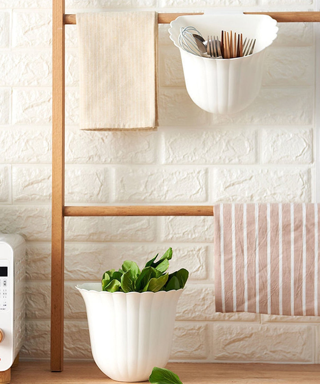 Hanging trash can, side view, mounted