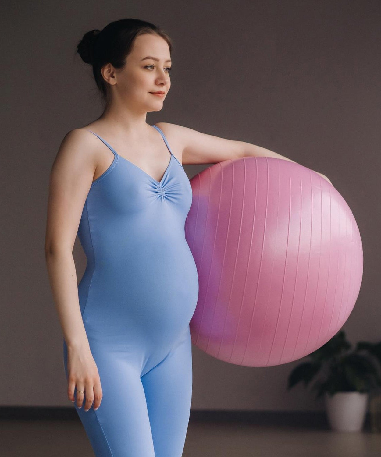 Anti Burst 65 cm Exercise Ball with Inflation Pump, Non-Slip Gym Ball, for Yoga (1 Pc / Mix Design & Color)