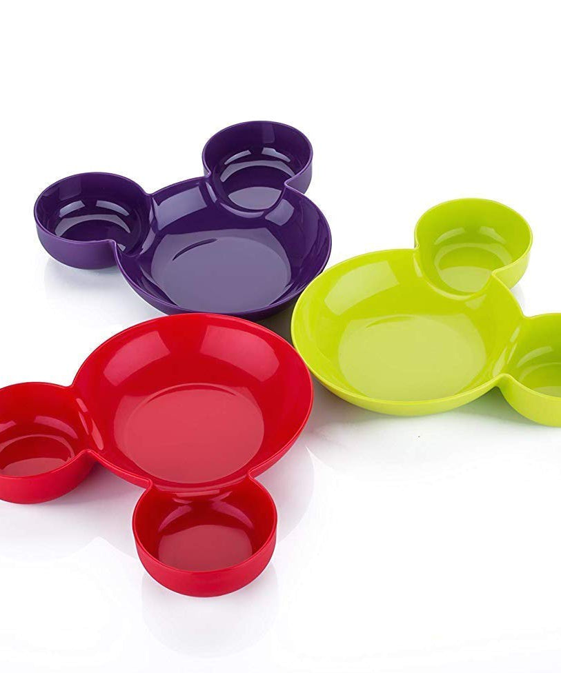 Cartoon-shaped sectioned plate for snacks
