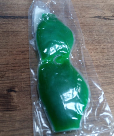 Gel eye mask with cooling effect