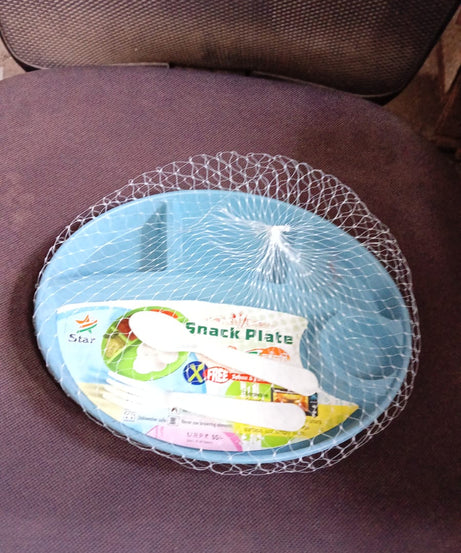 Plastic Food Plates / Biodegradable 5 Compartment Plate With Spoon for Food Snacks / Nuts / Desserts Plates for Kids, Reusable Plates for Outdoor, Camping, BPA-free (1 Pc)