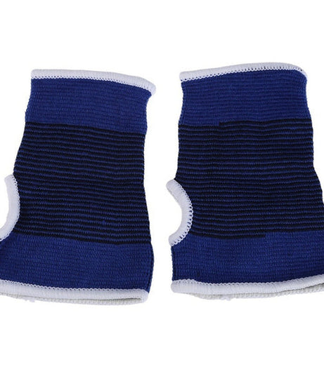 Palm support gloves with hand grip, designed for surgery and sports.
