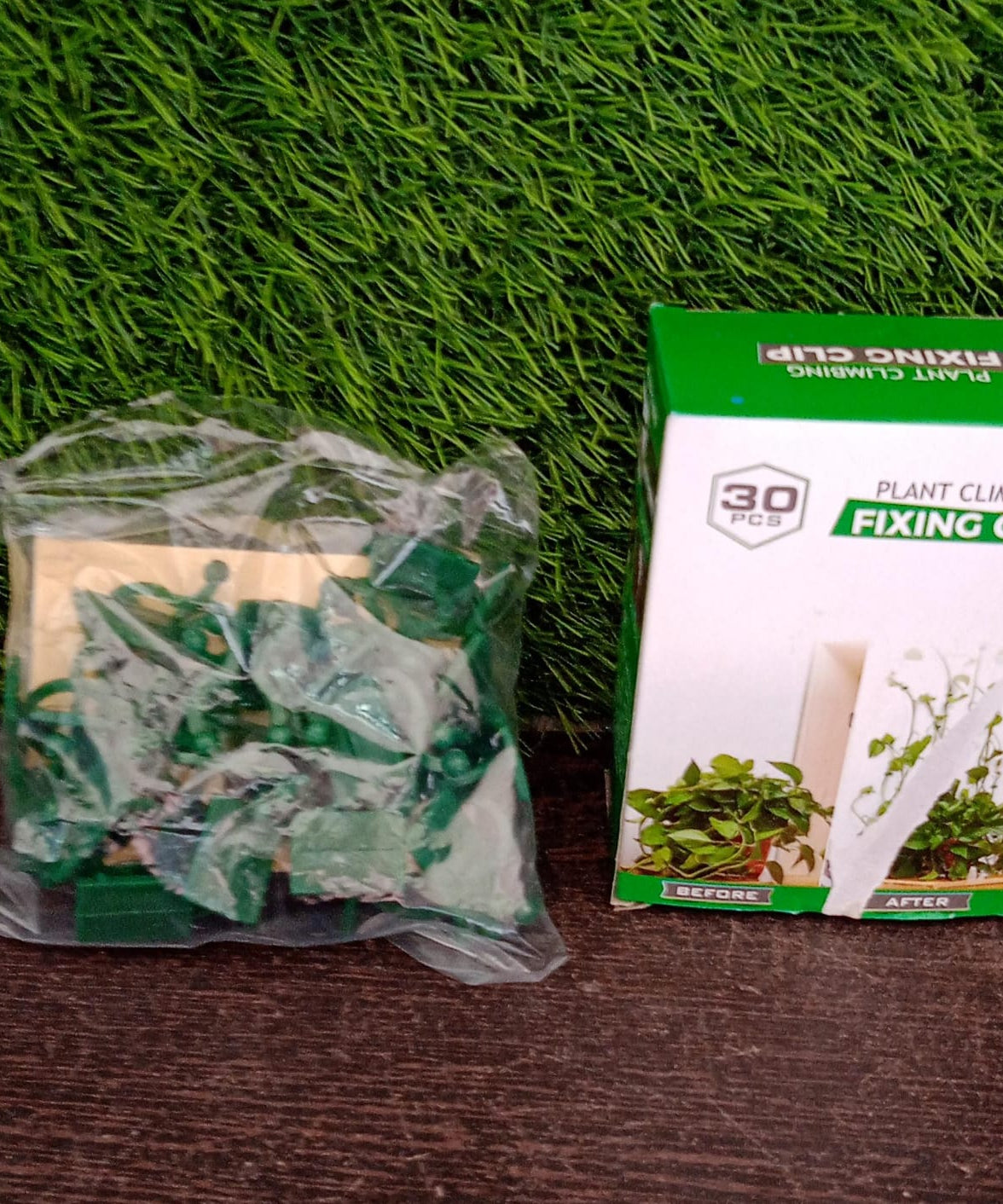 30 wall-mounted plant climbing clips, versatile for various uses.