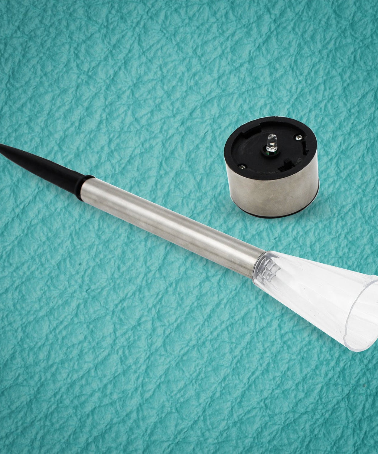 LED solar spot lights for garden and lawn