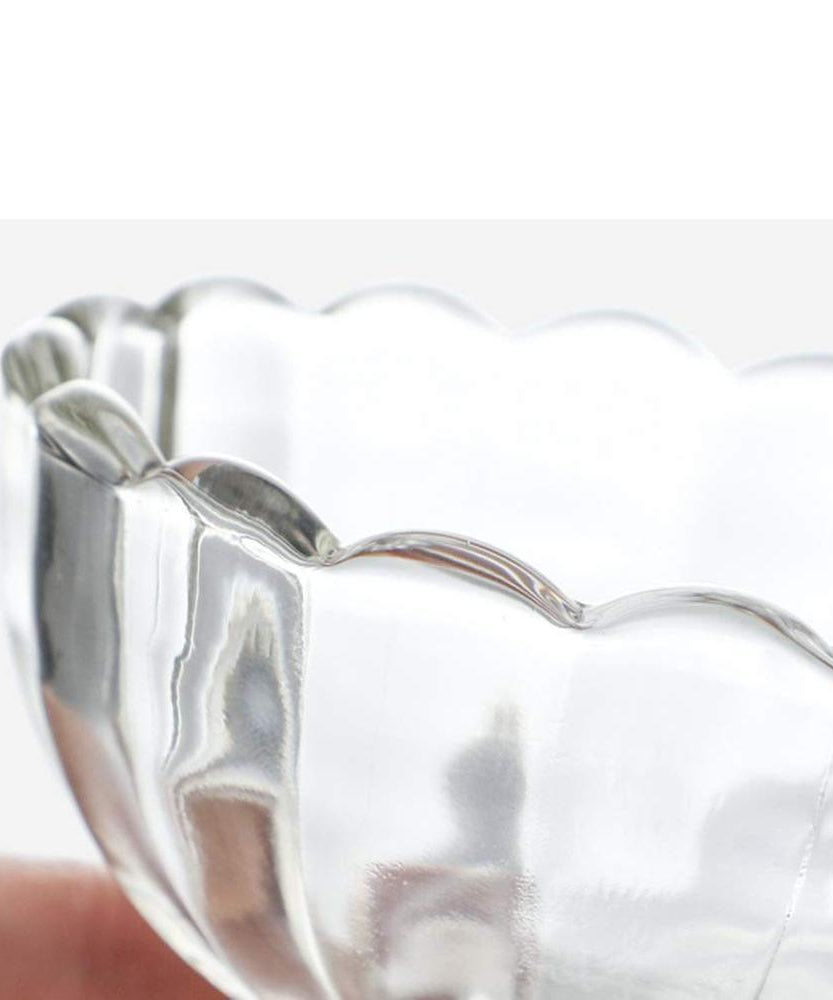 Stylish glass bowls for serving ice cream, salads, and fruits, available in a 6-piece set.