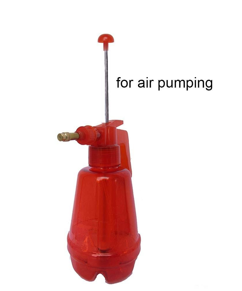 Garden pressure sprayer bottle, manual operation.
