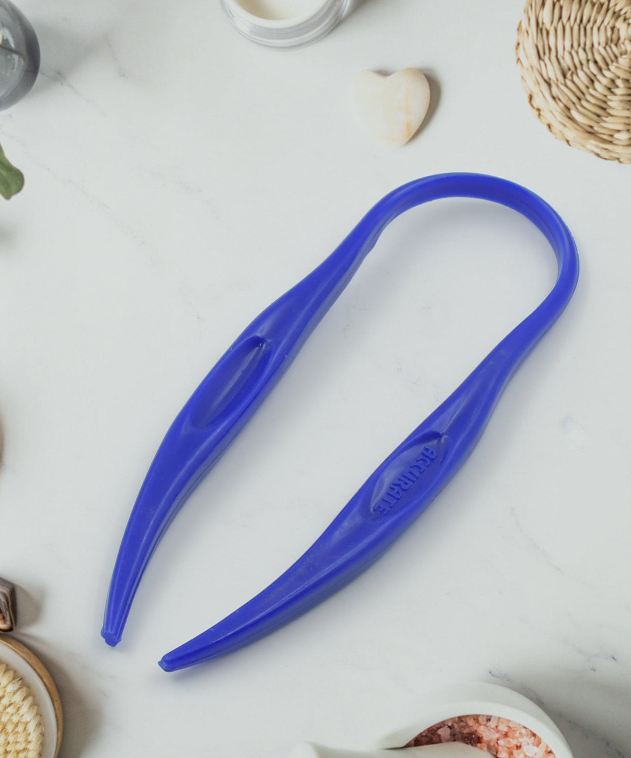 Plastic Tongue Cleaner For Kids & Adults | Tongue Scraper For Bad Breath, Maintain Oral Hygiene for Daily Use | for Fresh Breath & Bacteria Removal | Improved Taste Plastic With Handle Tongue Cleaner (1 Pc )