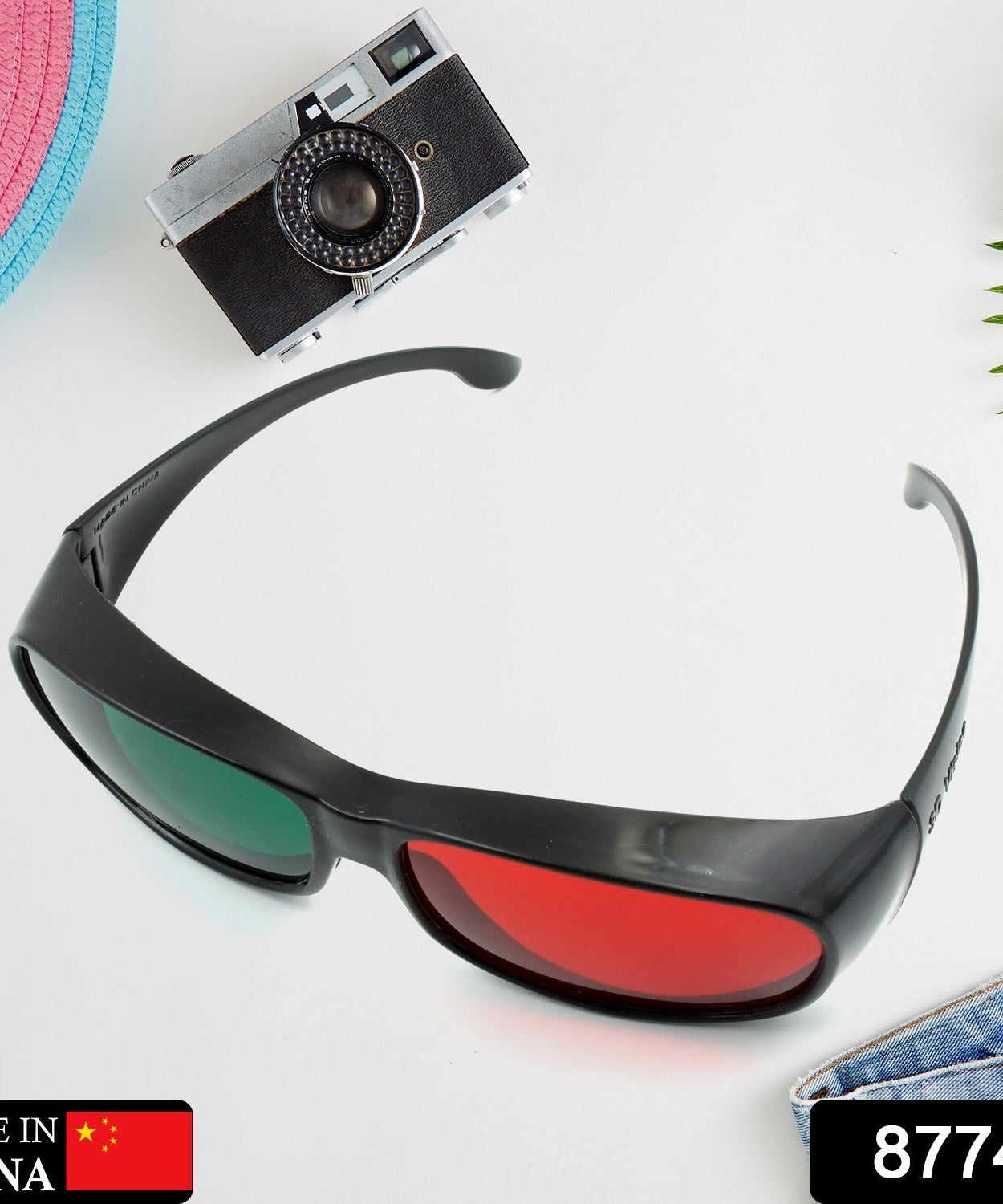 Stylish UV-Protected Sunglasses for All-Day Comfort – Perfect for Any Light! (1 Pc)