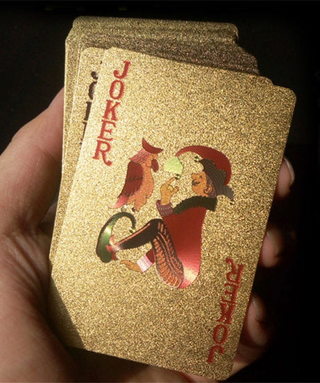 Set of gold-plated poker cards, ideal for upscale games