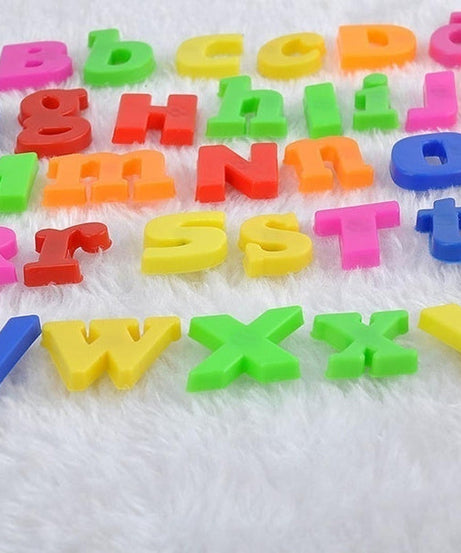 Magnetic letters in various colors