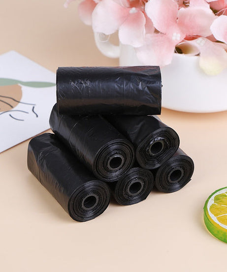 Small black garbage bag (17 x 19 inches) for everyday use.