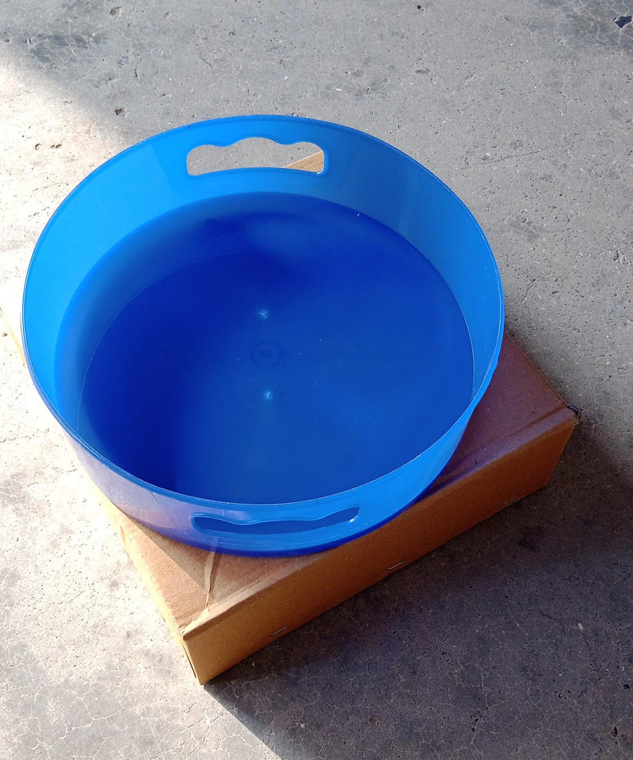 Revolving tray storage with brown box