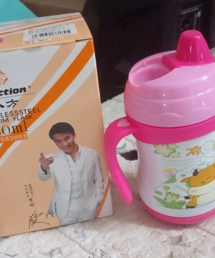 Vacuum Stainless Steel Water Bottle With Carry Handle & Straw Fridge Water Bottle Double Wall, Leak Proof, Rust Proof, Cold &amp; Hot | Leak Proof | Office Bottle | Gym | Home | Kitchen | Hiking | Trekking | Travel Bottle (280 ML)