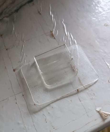 Heavy-Duty Transparent Wall Hook with Seamless Adhesive Backing (1 Pc)