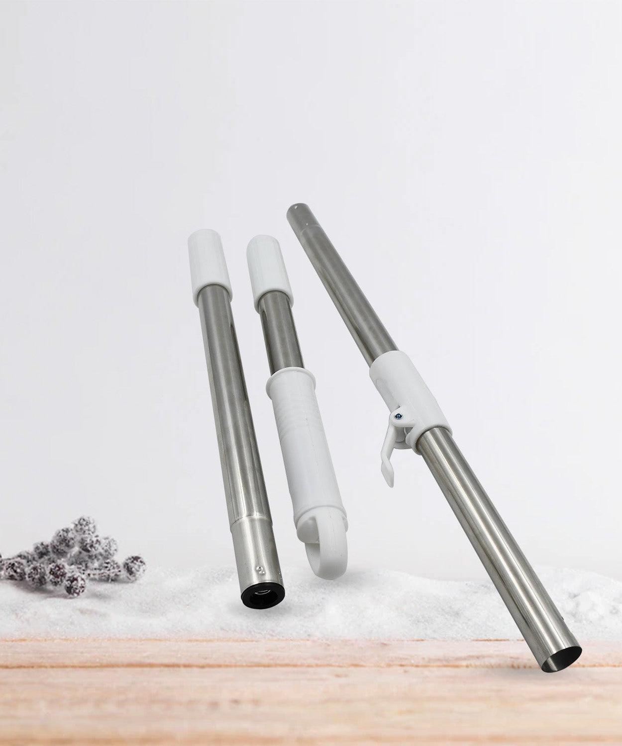 Floor mop with round head and separate clean/dirty water bucket.