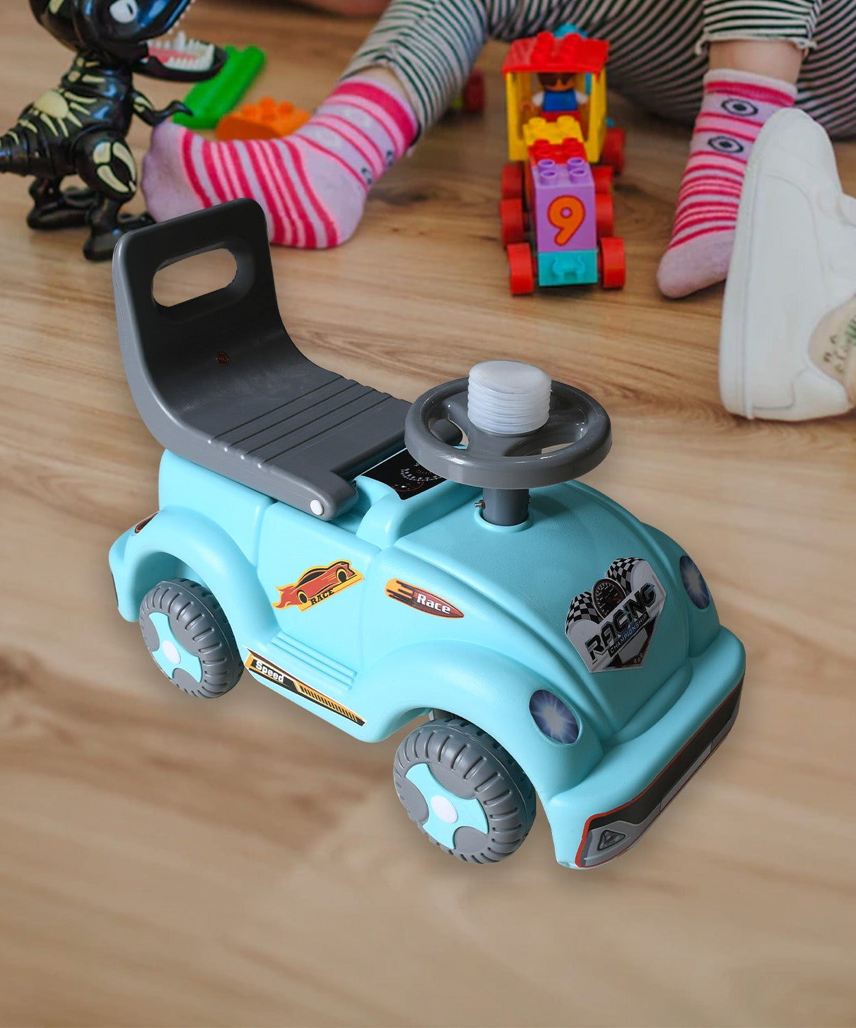 Ride-on car with backrest for toddlers