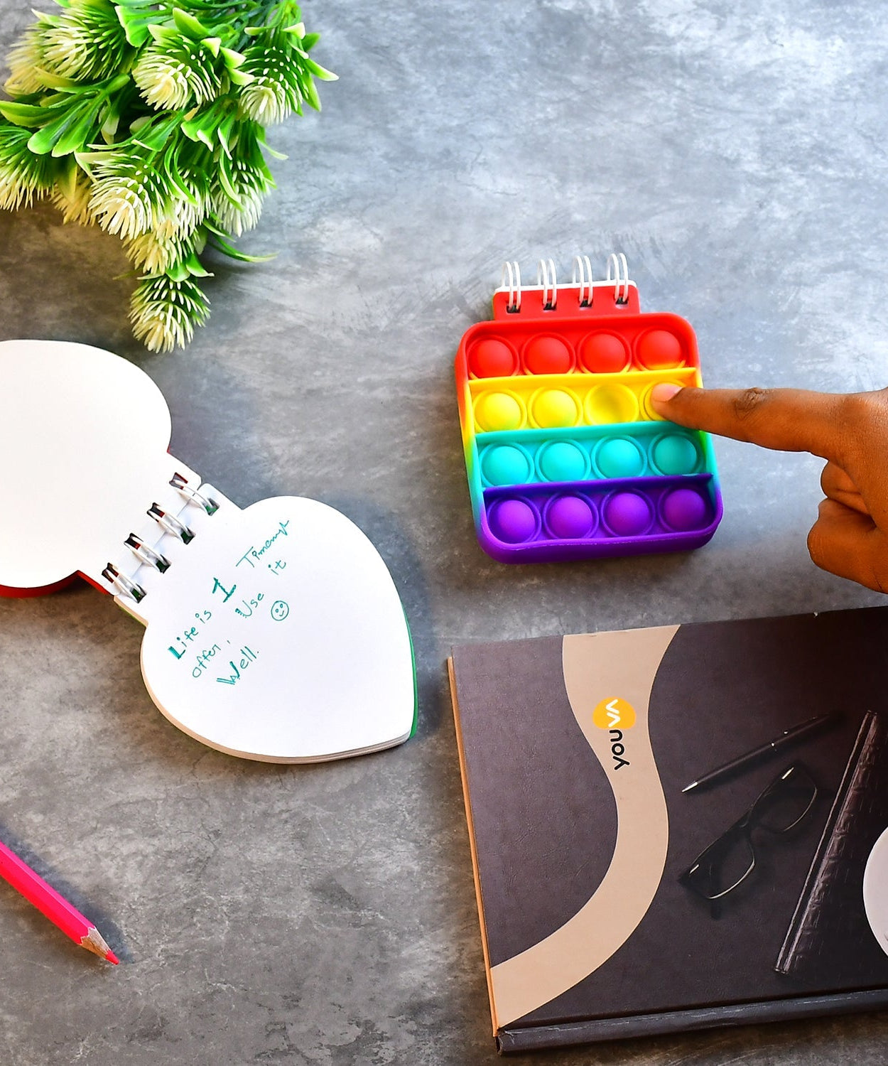 Heart pattern fidget spiral notebook