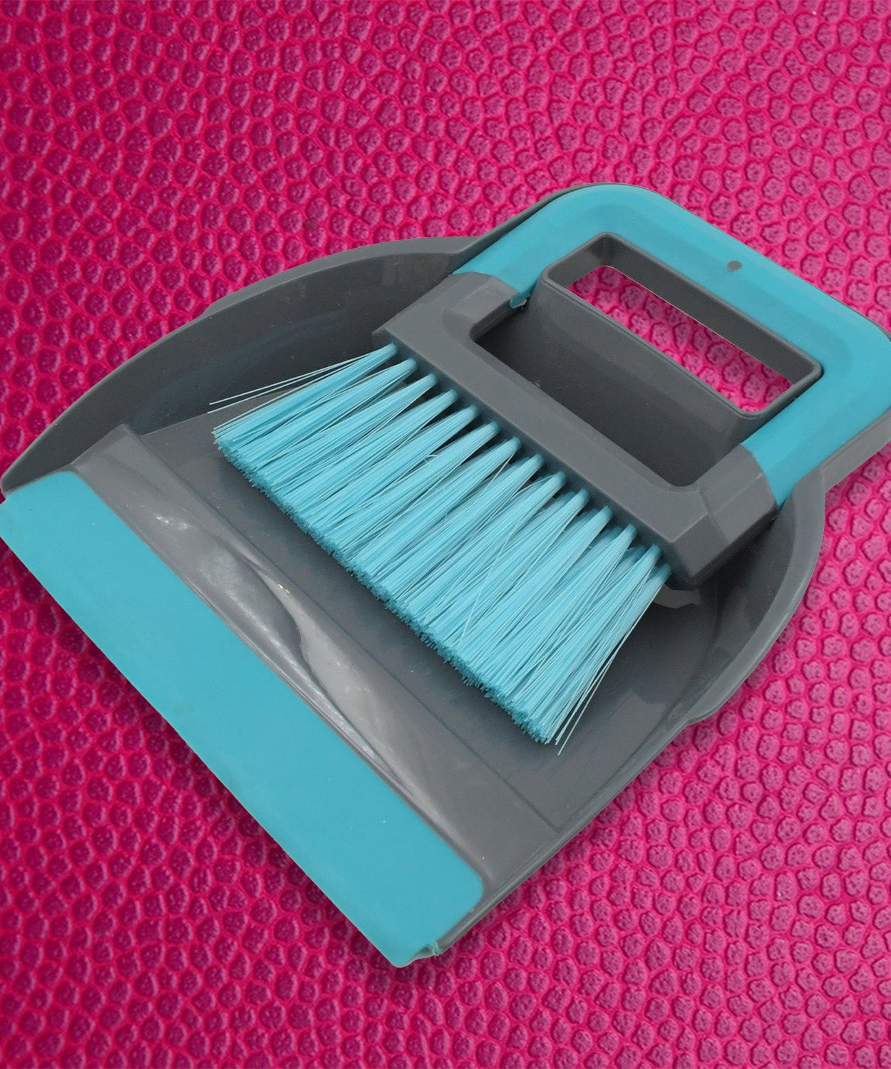 Plastic broom and dustpan set for desktop cleaning